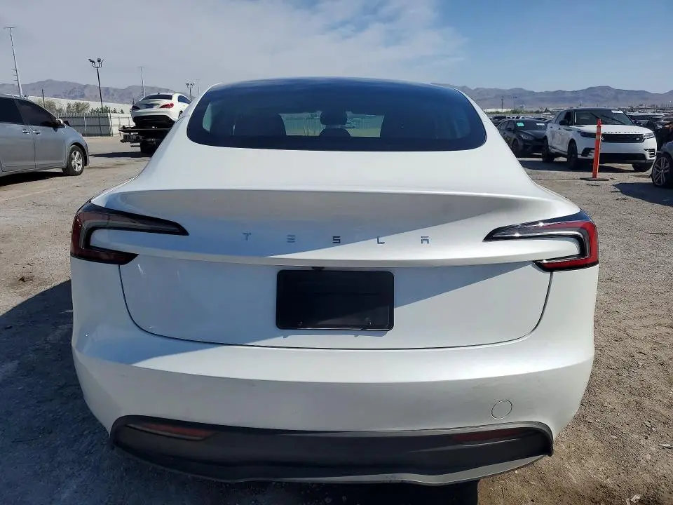 2024 TESLA MODEL 3   