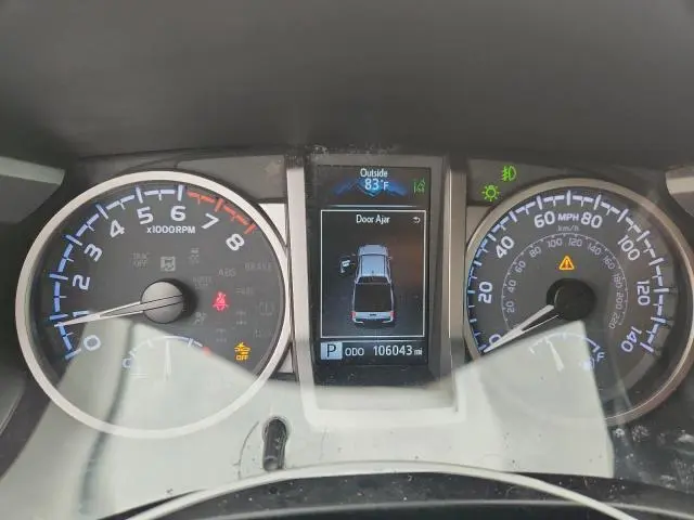 2022 TOYOTA TACOMA SR5 V6  