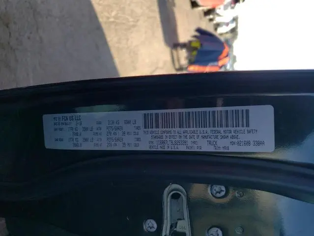 2018 RAM 1500 SLT  