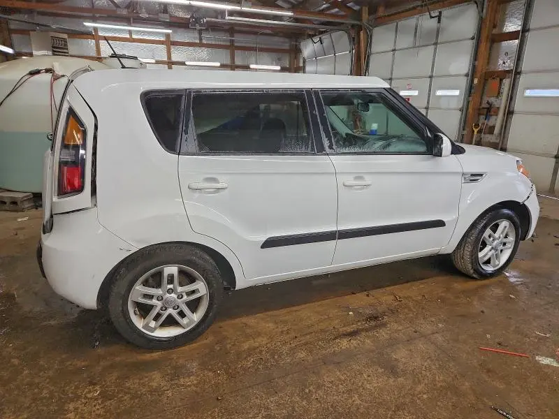 2011 KIA SOUL +  