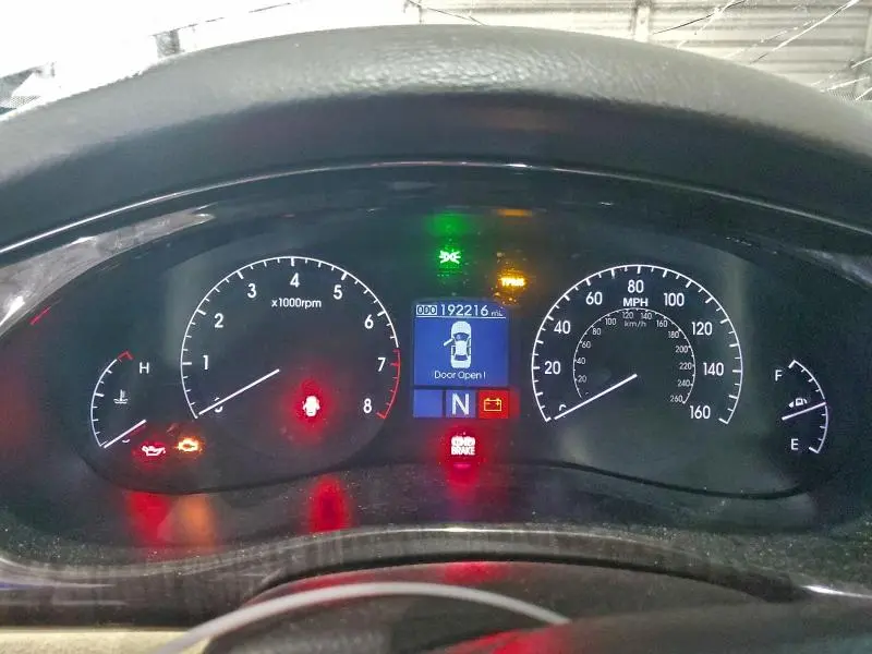 2011 HYUNDAI GENESIS 3.8L  