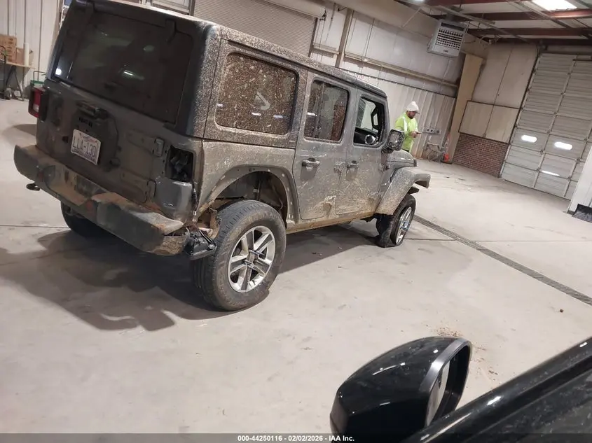 2018 JEEP WRANGLER UNLIMITED SAHARA 4X4