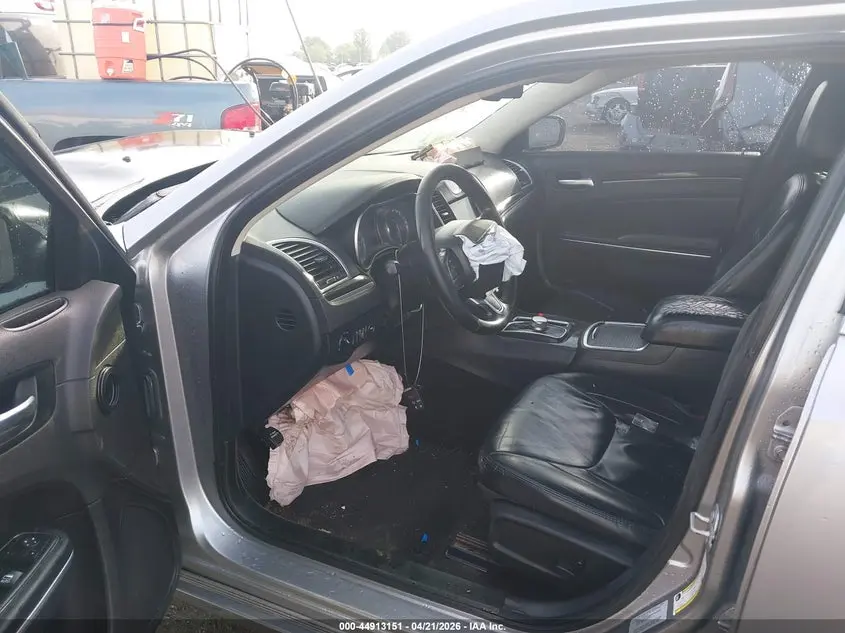 2016 CHRYSLER 300 LIMITED