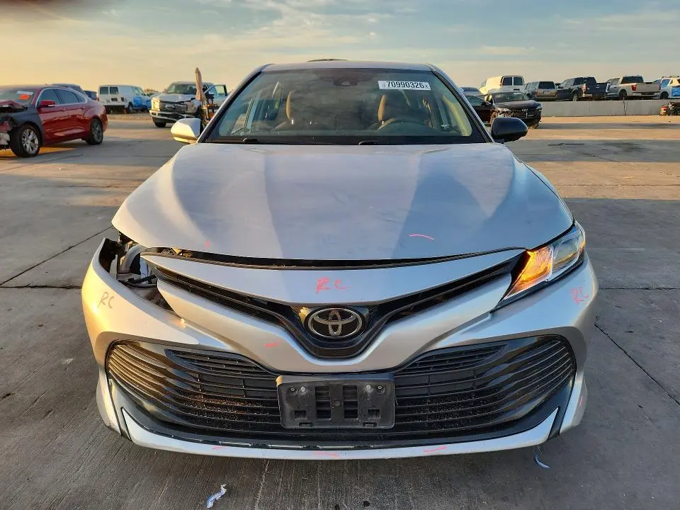 2019 TOYOTA CAMRY LE  