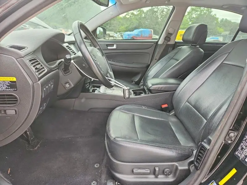 2013 HYUNDAI GENESIS 3.8L  