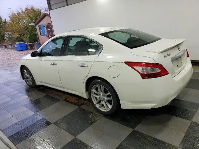 2011 NISSAN MAXIMA S  