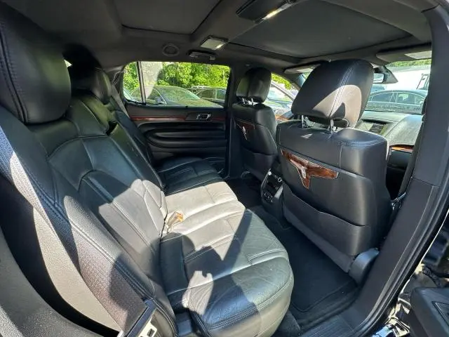 2018 LINCOLN MKT   