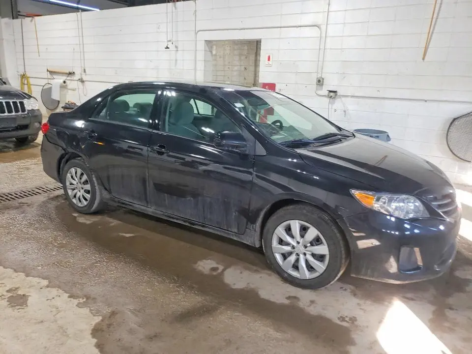 2013 TOYOTA COROLLA LE  