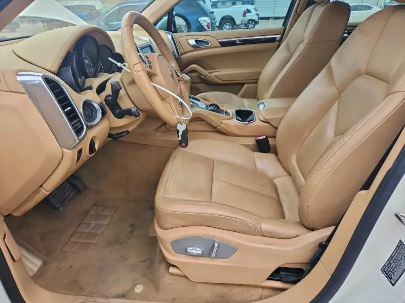 2012 PORSCHE CAYENNE   