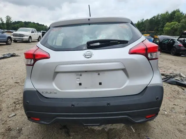 2020 NISSAN KICKS S  