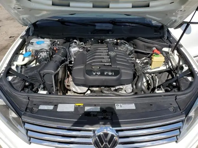 2017 VOLKSWAGEN TOUAREG WOLFSBURG  