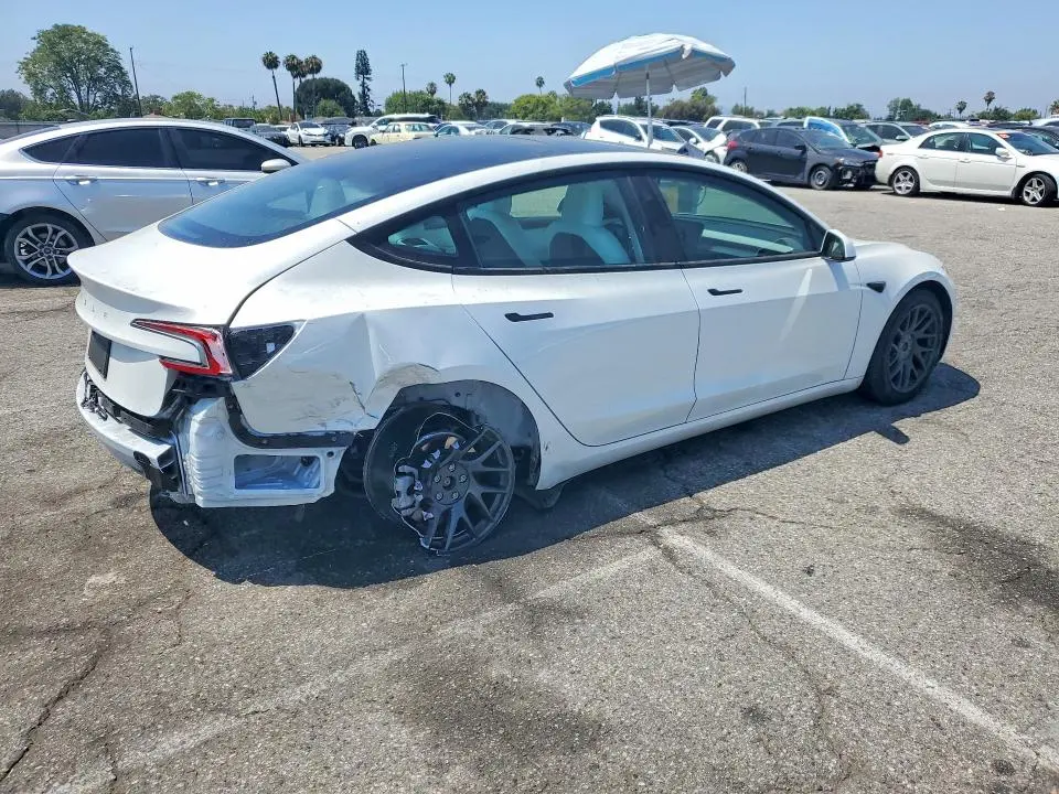 2024 TESLA MODEL 3   