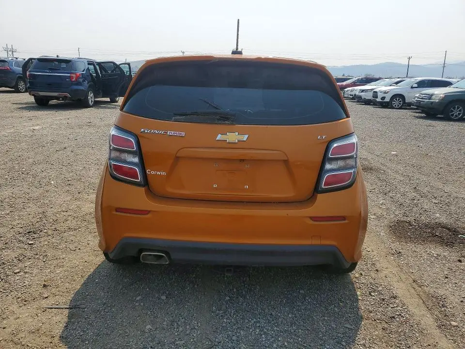 2017 CHEVROLET SONIC LT  