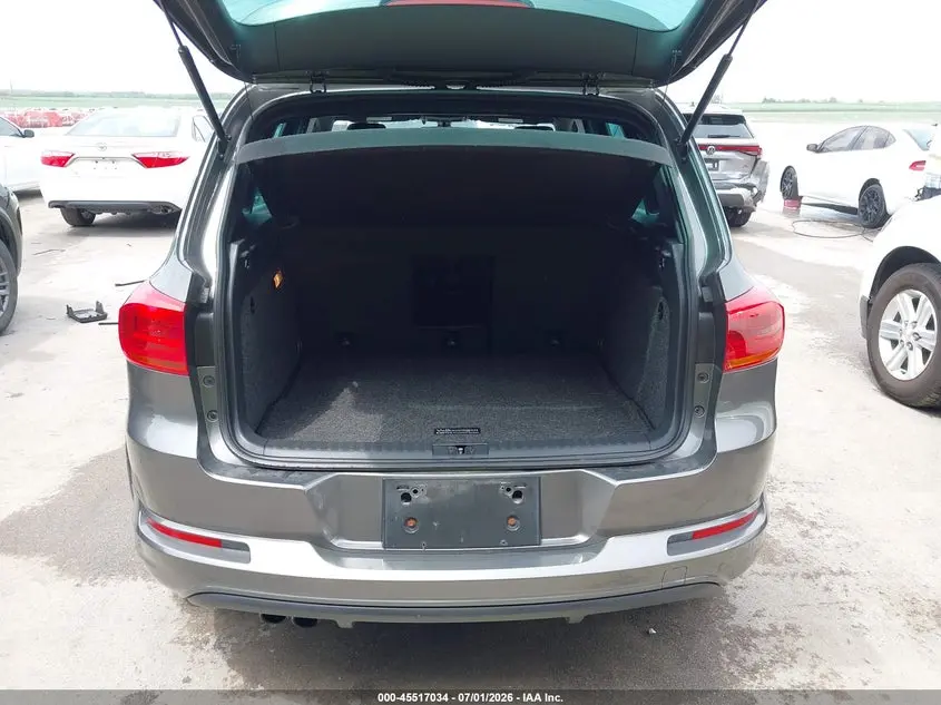 2016 VOLKSWAGEN TIGUAN R-LINE