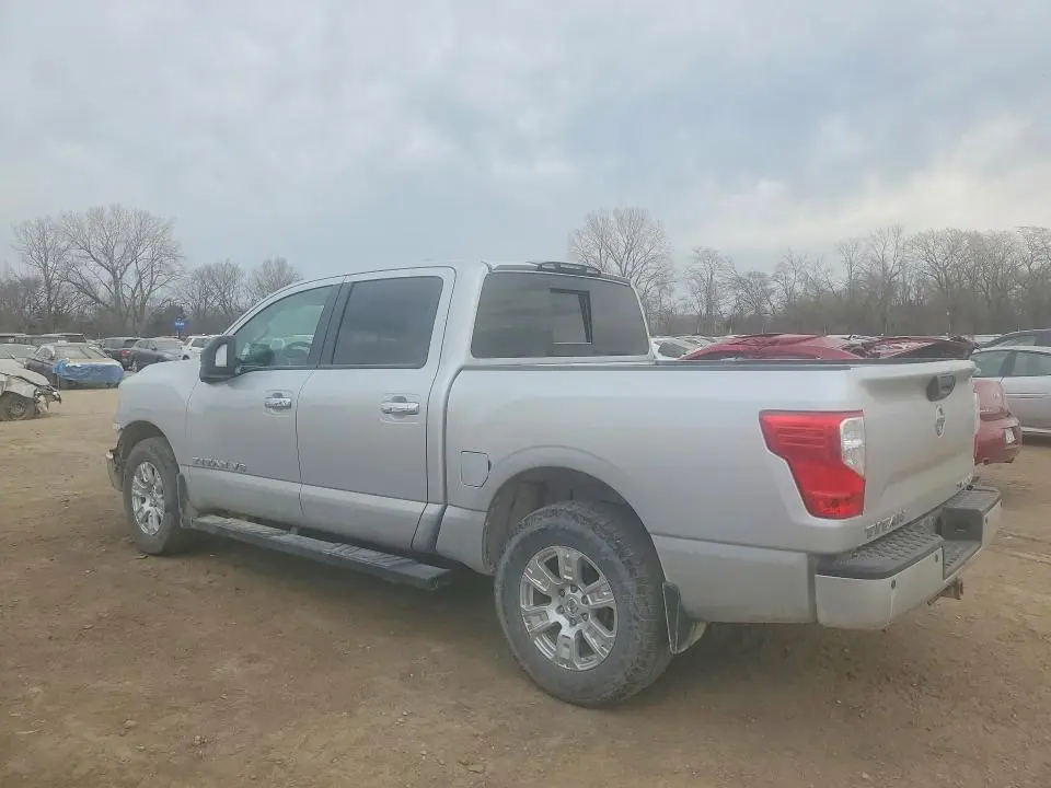 2019 NISSAN TITAN SV  