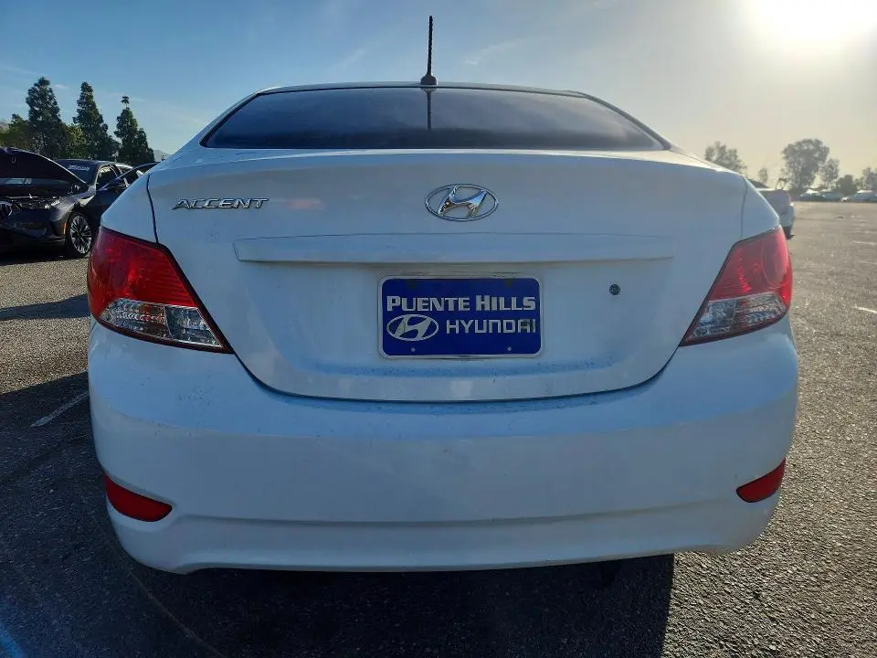 2014 HYUNDAI ACCENT GLS  