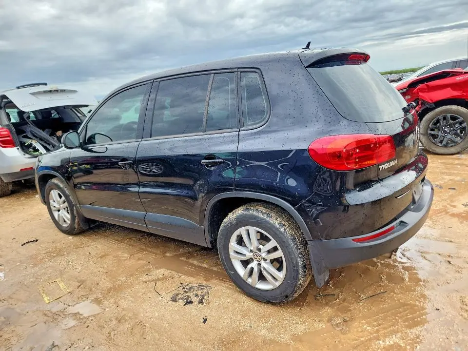 2014 VOLKSWAGEN TIGUAN S  