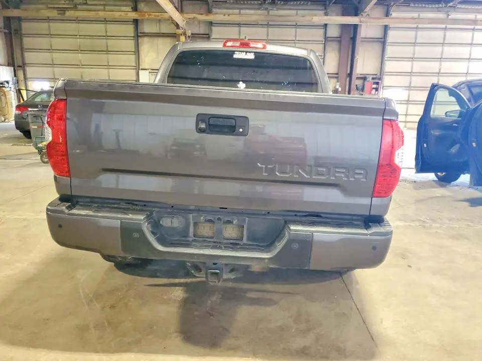 2021 TOYOTA TUNDRA CREWMAX SR5  