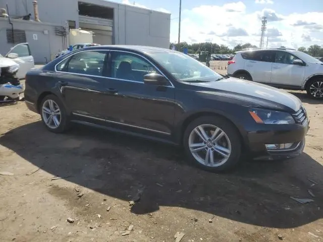 2013 VOLKSWAGEN PASSAT SEL  
