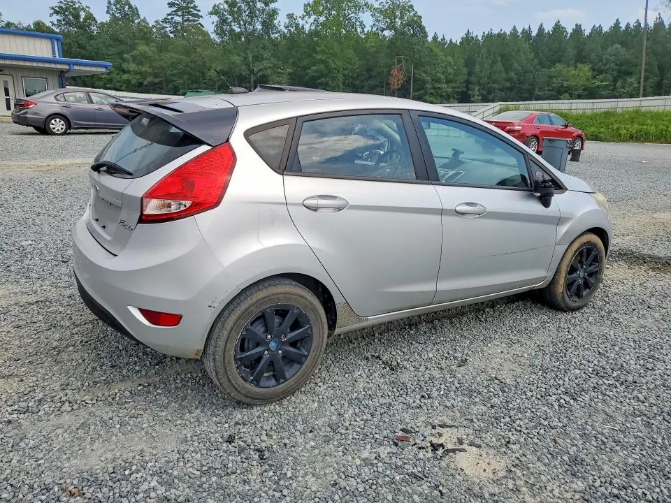 2012 FORD FIESTA SE  