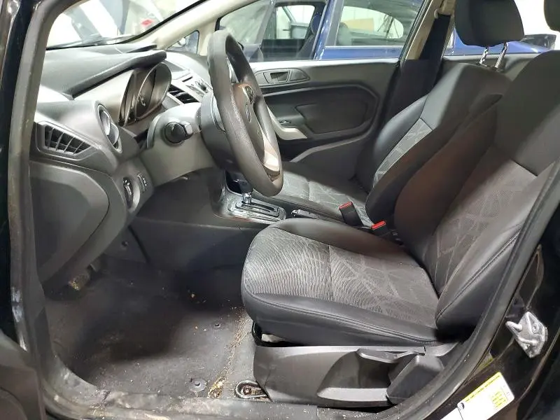 2013 FORD FIESTA SE  