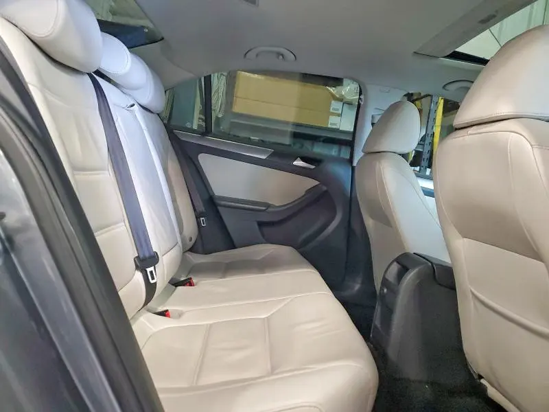 2017 VOLKSWAGEN JETTA SEL  
