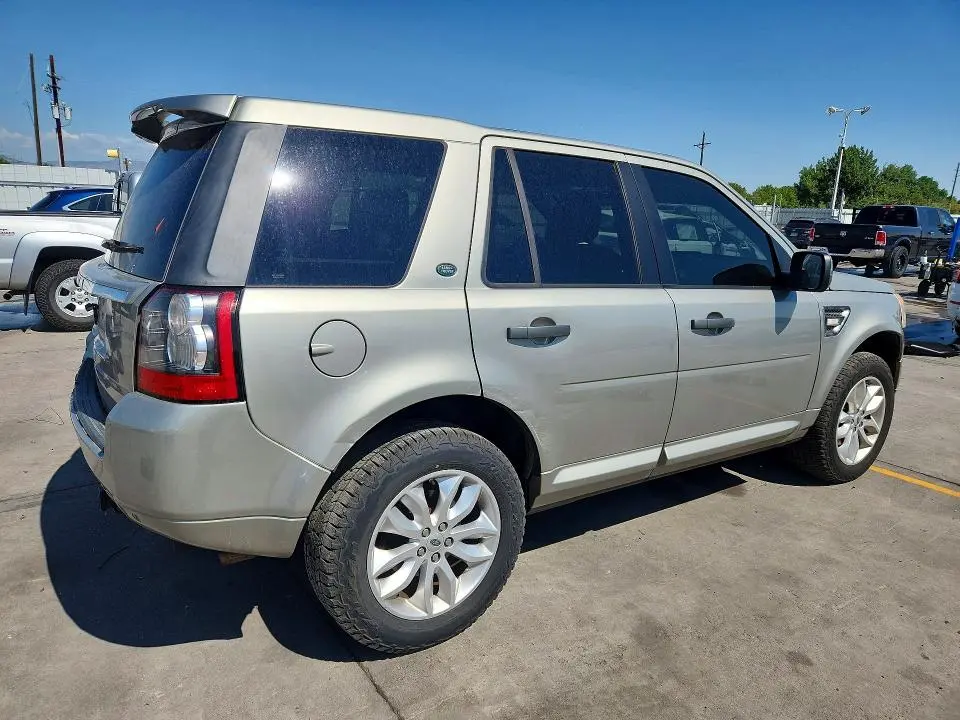 2011 LAND ROVER LR2 HSE  