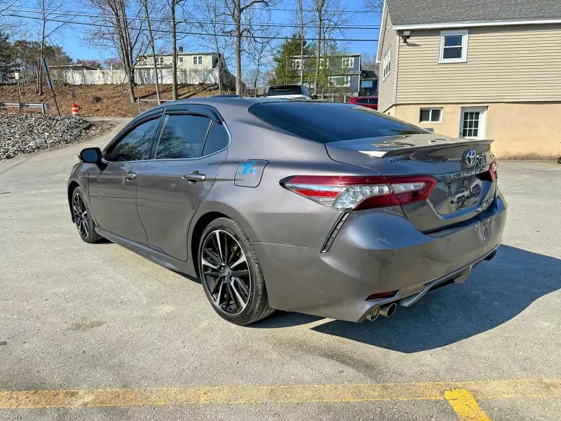 2018 TOYOTA CAMRY XSE  