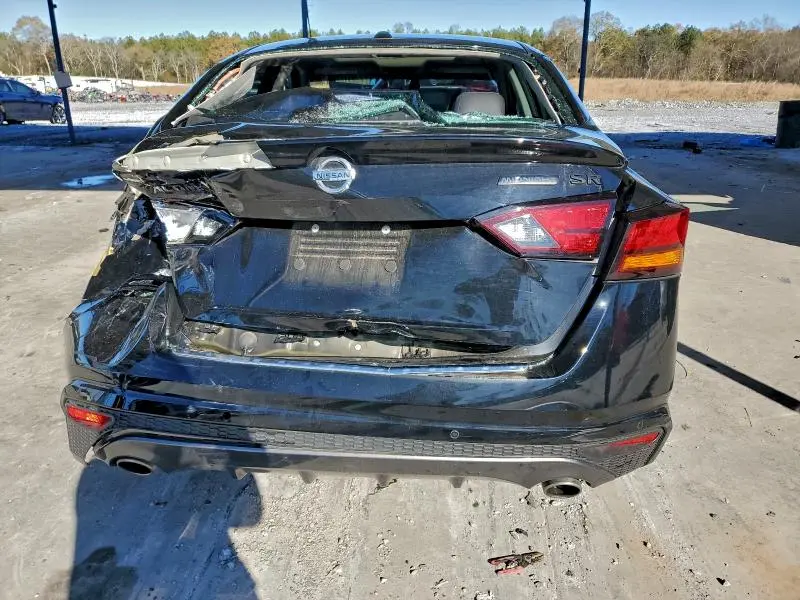 2022 NISSAN ALTIMA SR  