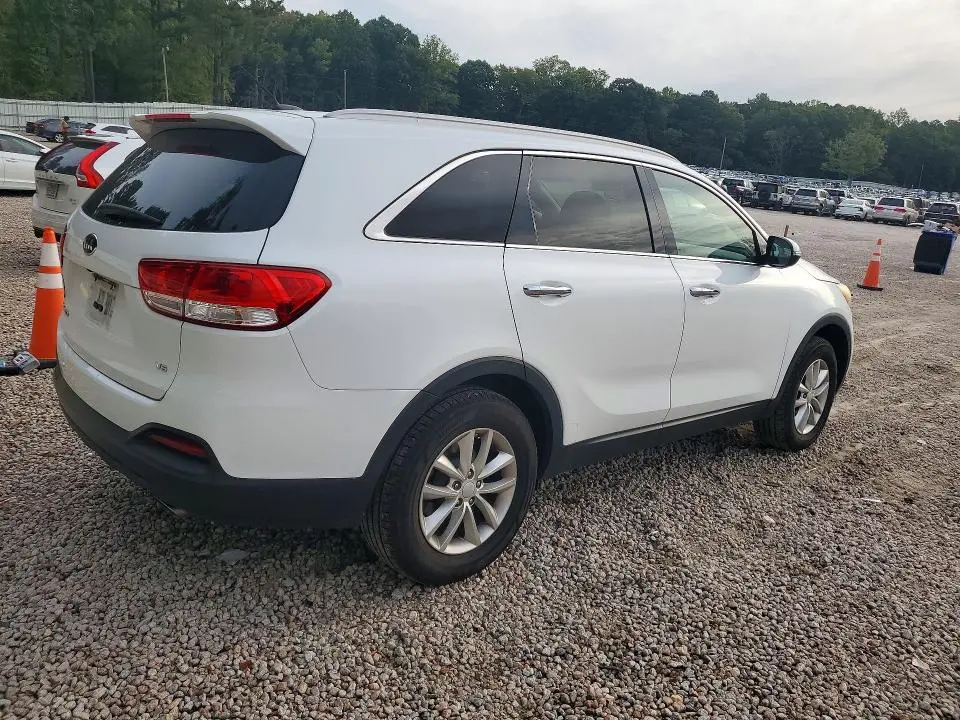 2018 KIA SORENTO LX V6  