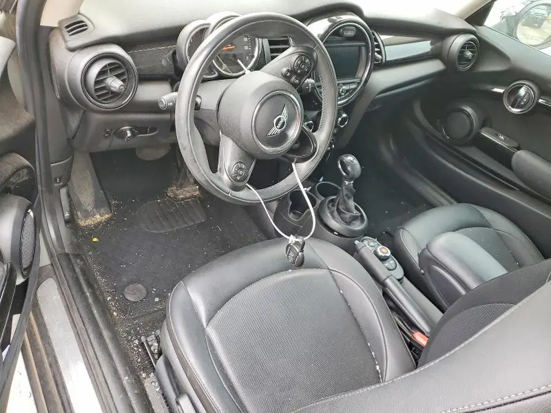 2019 MINI COOPER   