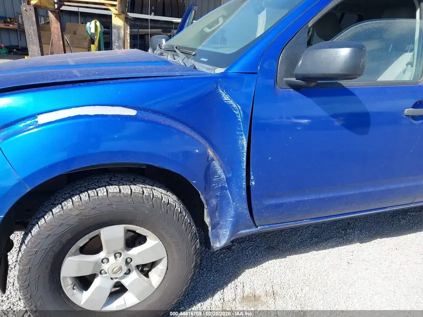 2012 NISSAN FRONTIER SV