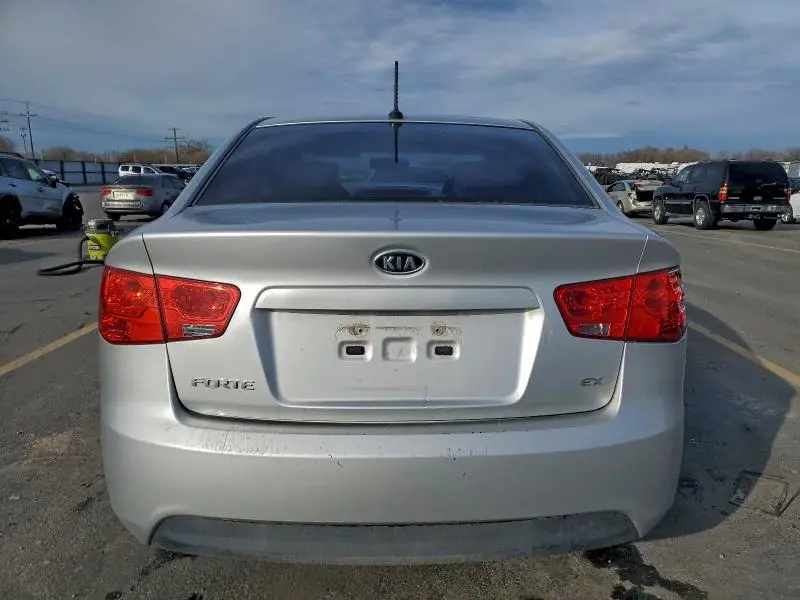 2011 KIA FORTE EX  