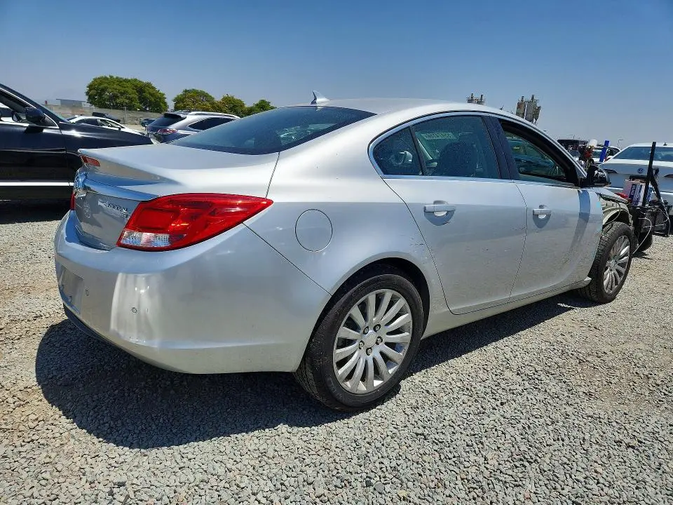 2011 BUICK REGAL CXL  