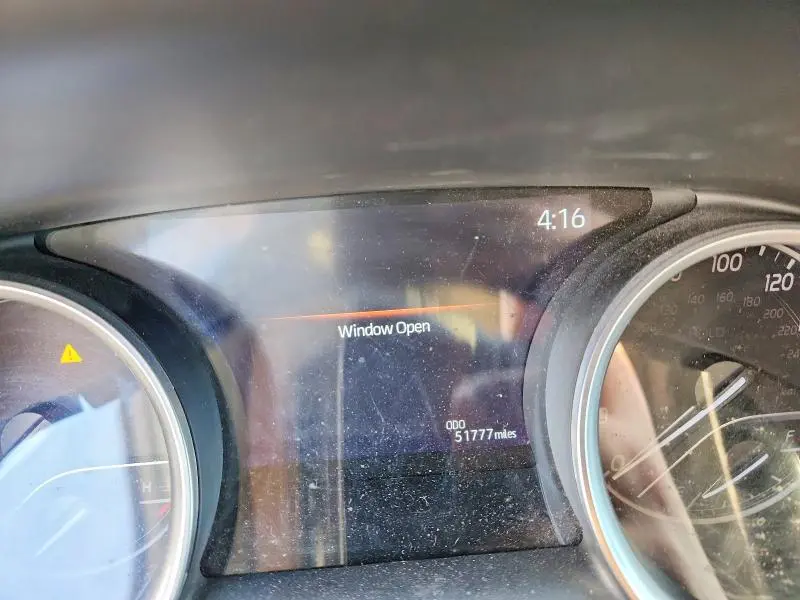 2022 TOYOTA CAMRY XLE  