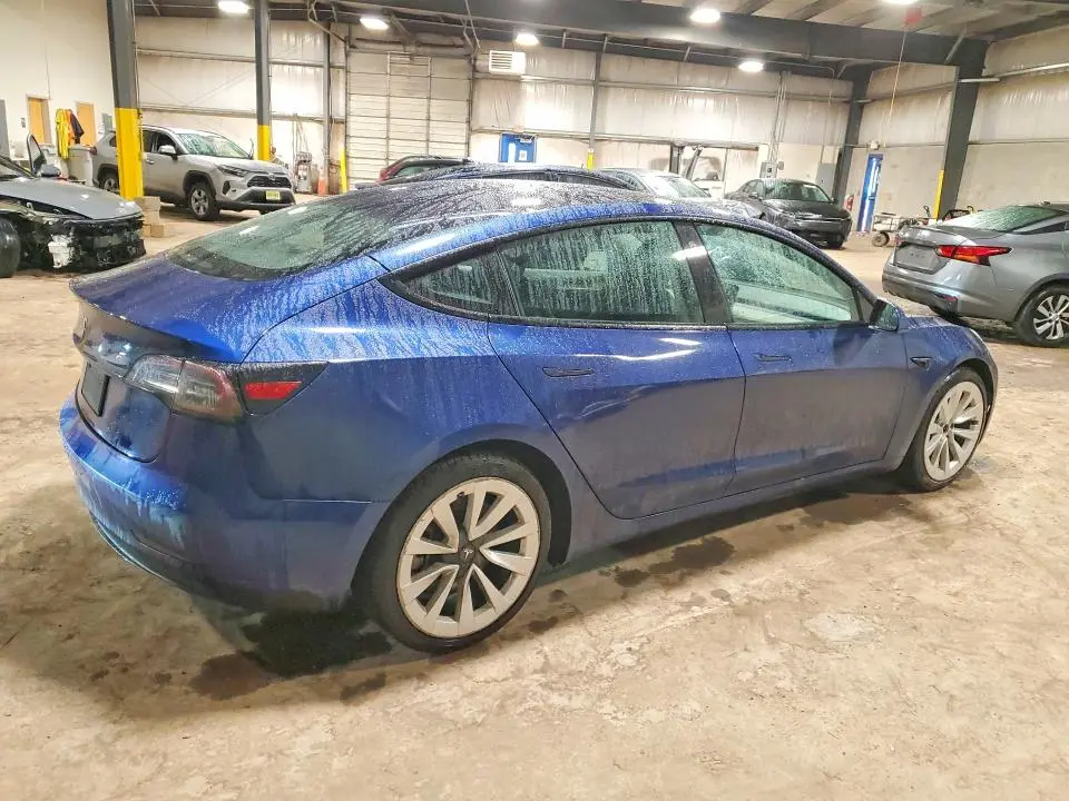 2022 TESLA MODEL 3   