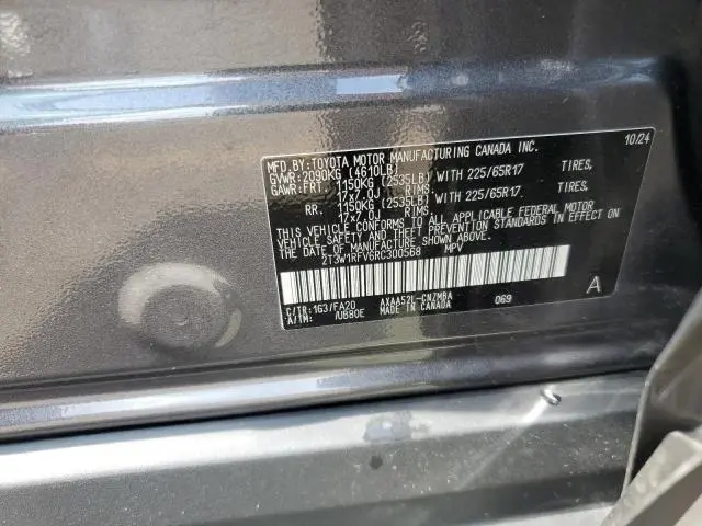 2024 TOYOTA RAV4 XLE  