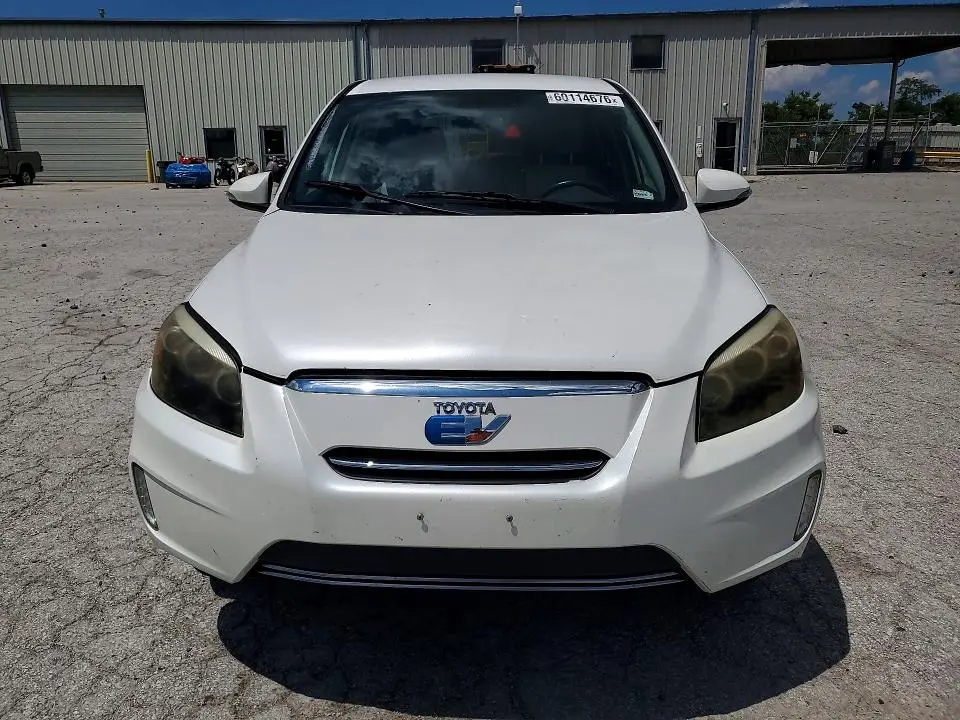2013 TOYOTA RAV4 EV BASE  