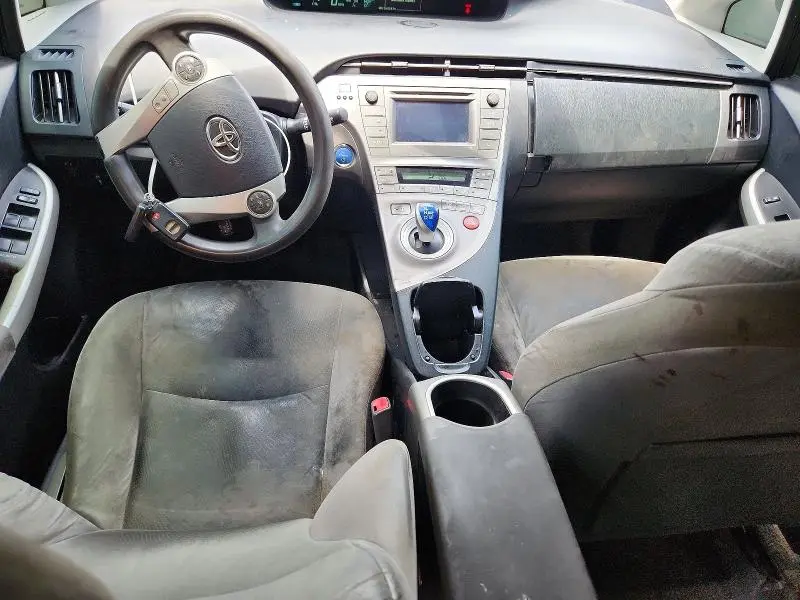 2013 TOYOTA PRIUS TWO  