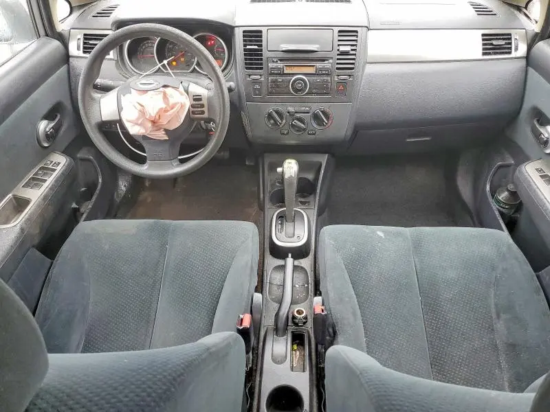 2010 NISSAN VERSA   