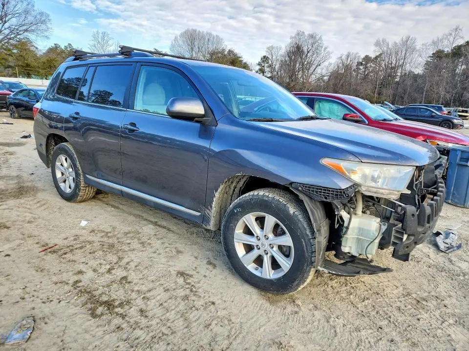 2011 TOYOTA HIGHLANDER BASE  