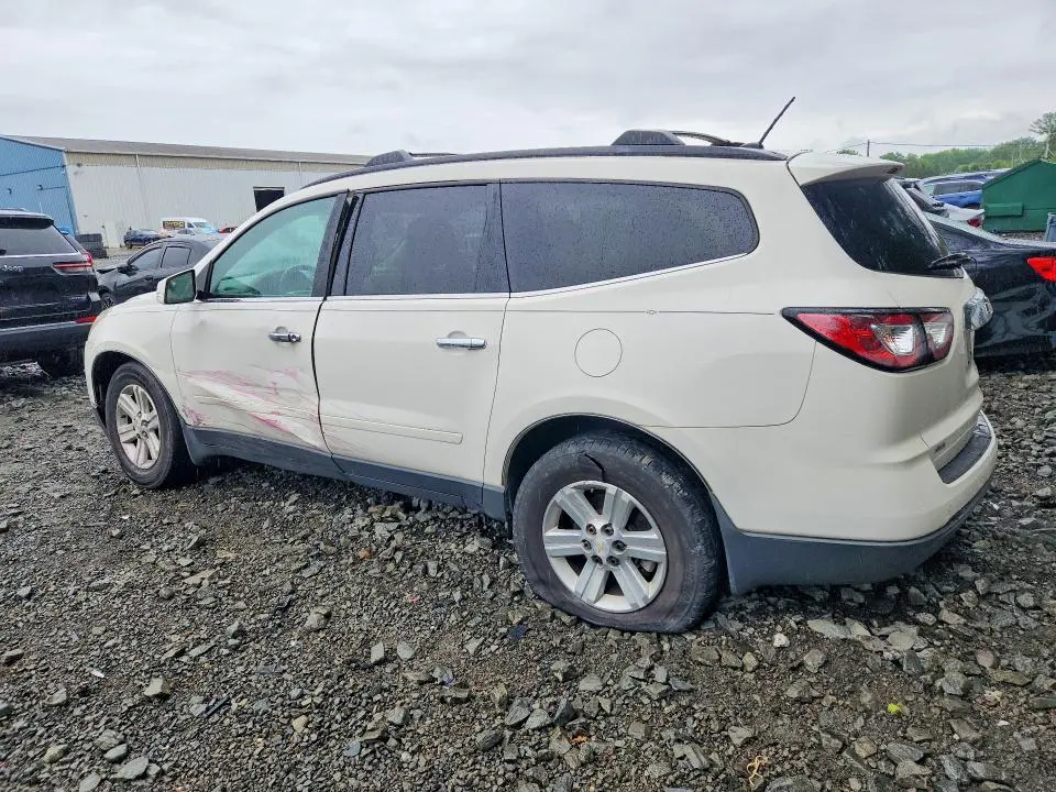 2014 CHEVROLET TRAVERSE LT  