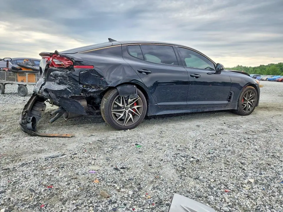 2023 KIA STINGER GT LINE  
