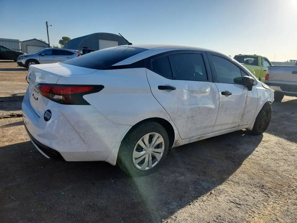 2020 NISSAN VERSA S  
