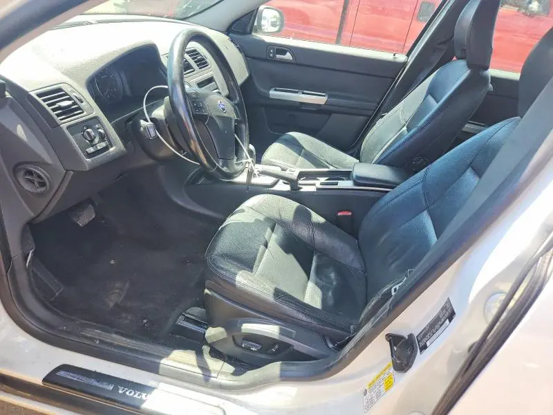 2010 VOLVO S40 2.4I  