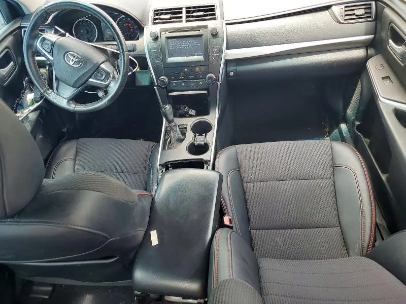 2016 TOYOTA CAMRY SE  