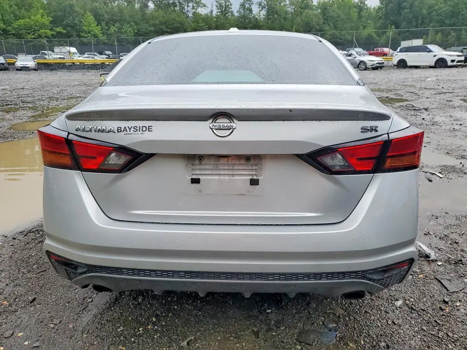2019 NISSAN ALTIMA SR  