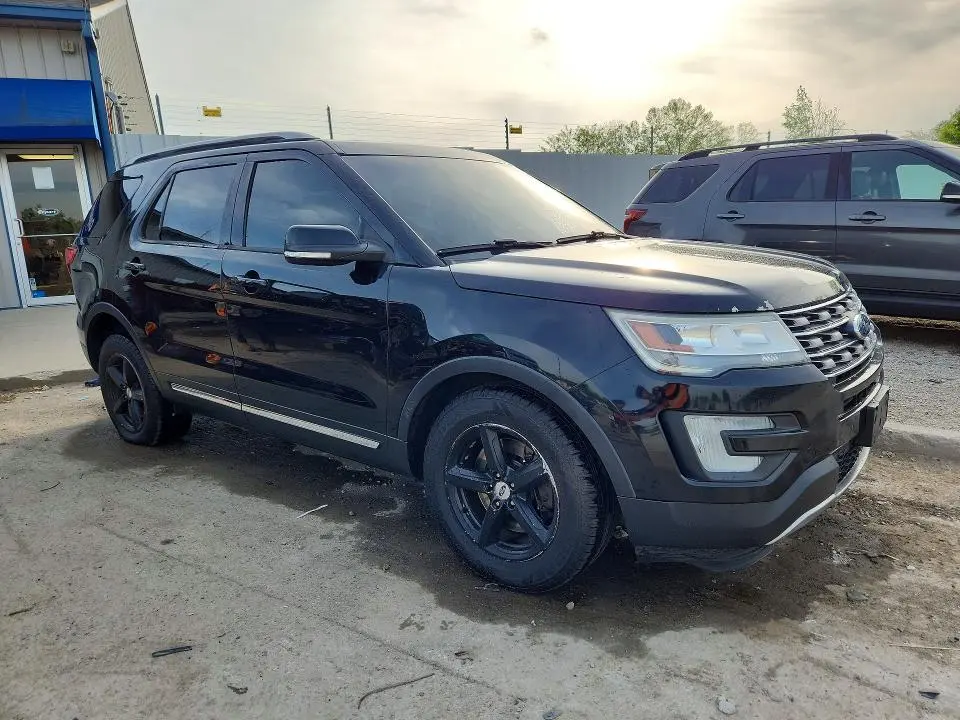 2016 FORD EXPLORER XLT  