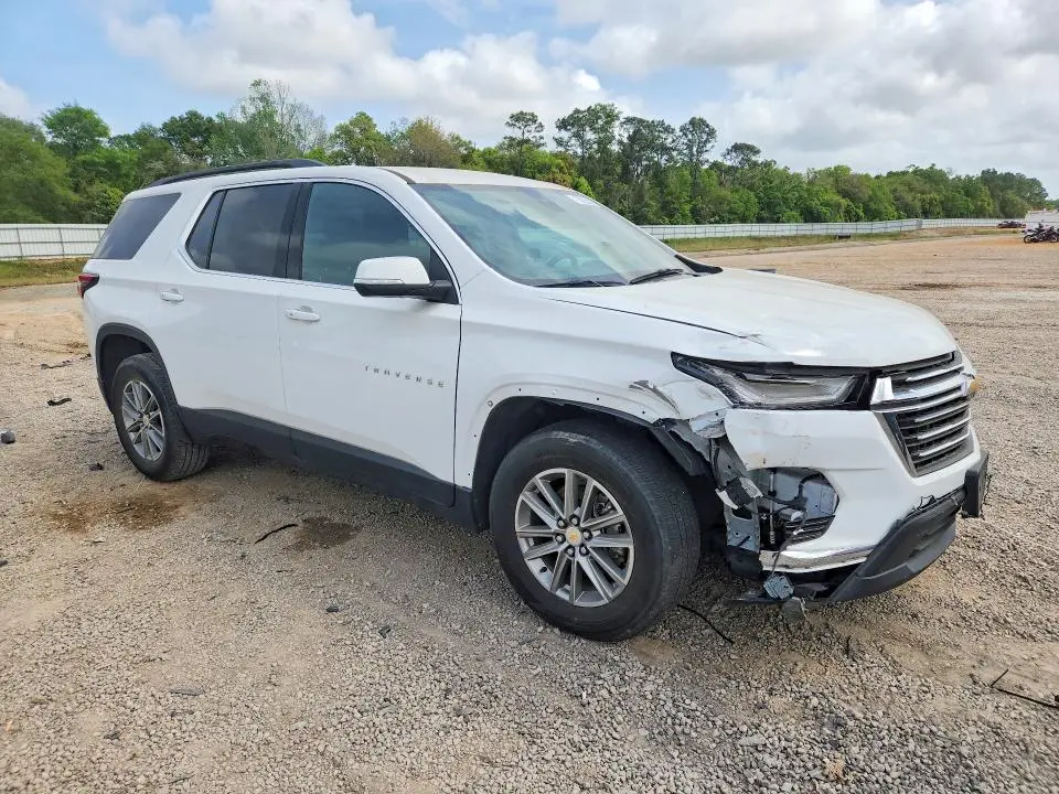 2023 CHEVROLET TRAVERSE LT  