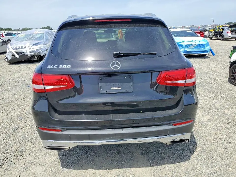 2016 MERCEDES-BENZ GLC 300  